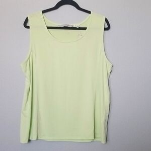 Soft by Avenue neon green stretch tank 18/20 NWT